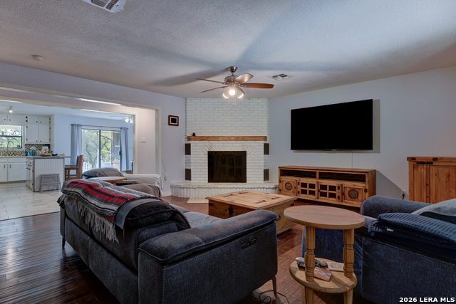 Image 8 of 51 For 135 Pullman  