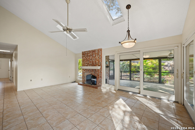 Image 12 of 41 For 8419 Athenian