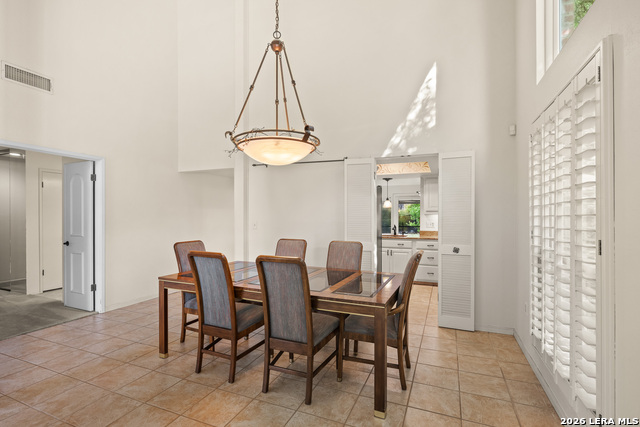 Image 19 of 41 For 8419 Athenian