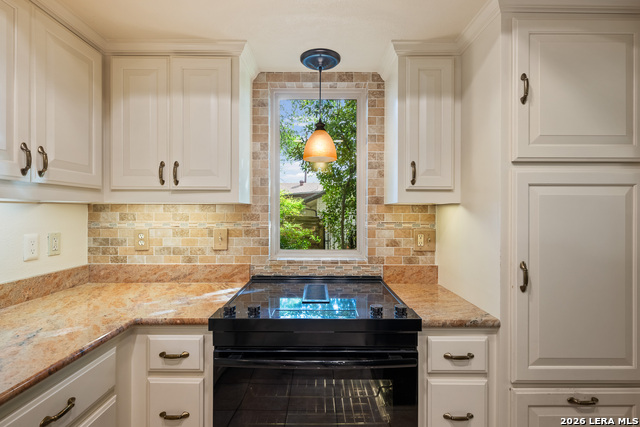 Image 6 of 41 For 8419 Athenian