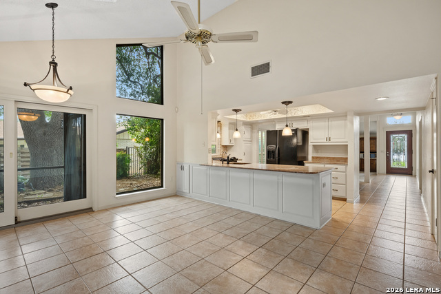 Image 8 of 41 For 8419 Athenian