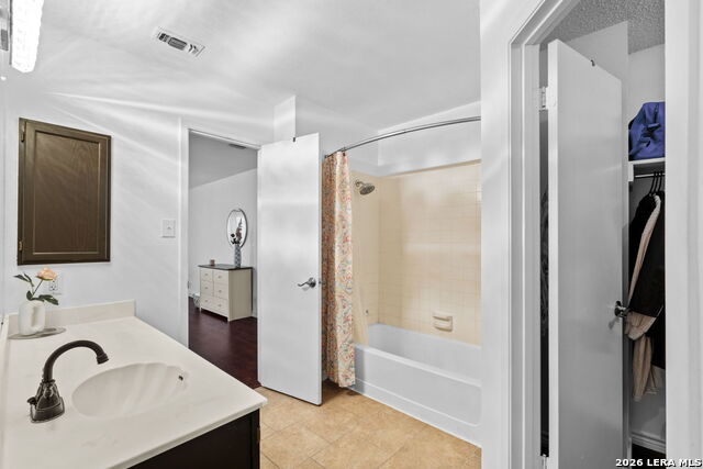 Image 17 of 29 For 11036 Kimes Park Dr