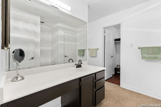 Image 21 of 29 For 11036 Kimes Park Dr