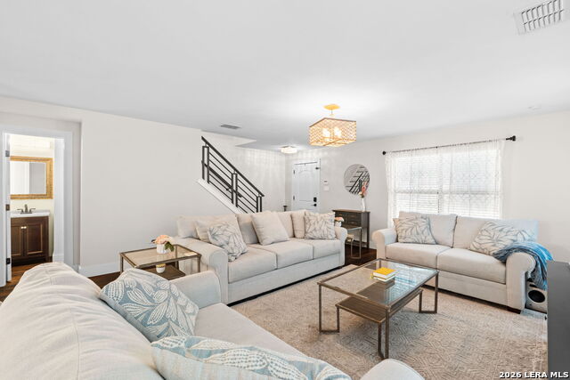 Image 4 of 29 For 11036 Kimes Park Dr