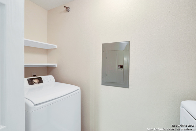 Listing photo id 12 for 7323 Snowden Rd  3306