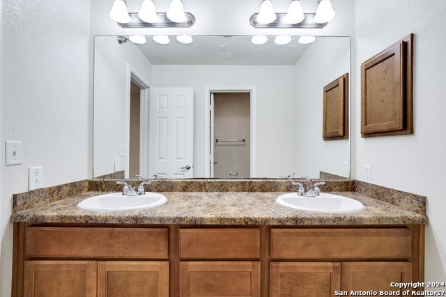 Listing photo id 15 for 7323 Snowden Rd  3306