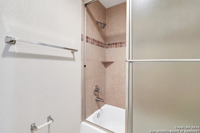 Listing photo id 16 for 7323 Snowden Rd  3306