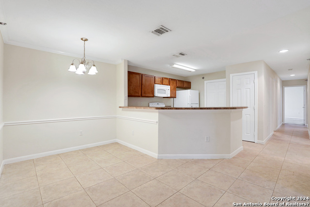 Listing photo id 6 for 7323 Snowden Rd  3306