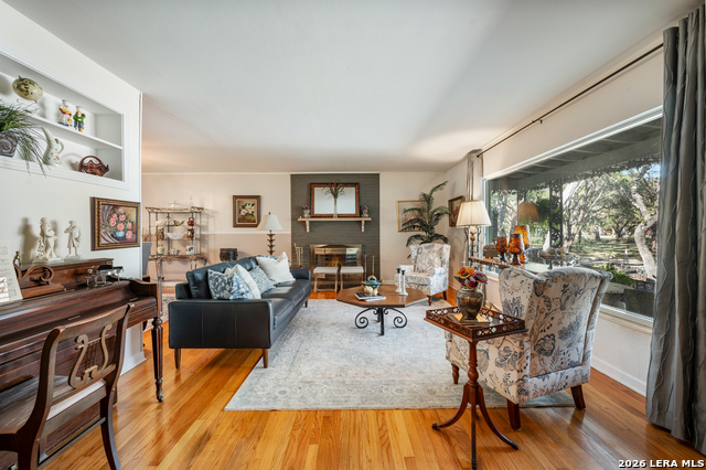 Image 10 of 36 For 114 Wagon Trail Road