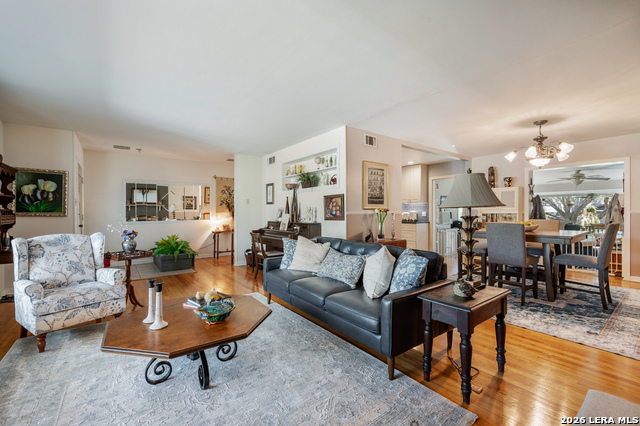 Image 12 of 36 For 114 Wagon Trail Road