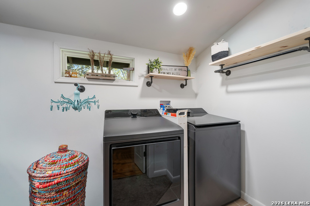 Image 27 of 36 For 114 Wagon Trail Road