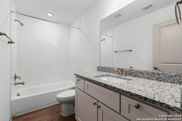 Image 19 of 27 For 7523 Gramercy Way  101