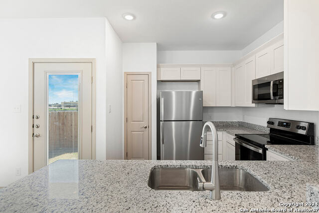 Image 6 of 27 For 7523 Gramercy Way  101