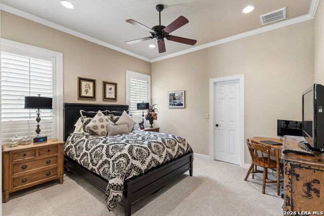 Listing photo id 23 for 1033 River Terrace