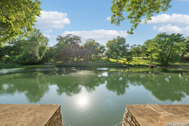 Listing photo id 31 for 1033 River Terrace