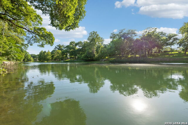 Listing photo id 4 for 1033 River Terrace