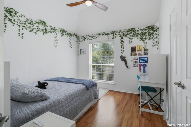 Image 24 of 35 For 19534 Azure Oak