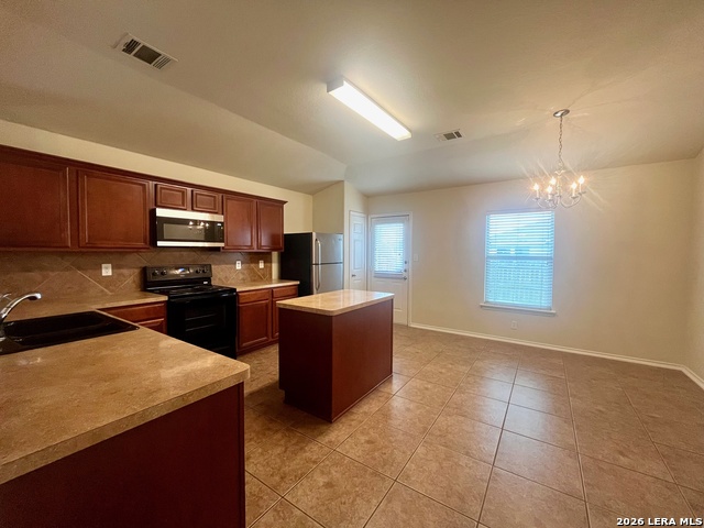 Image 10 of 24 For 225 Brahma Way