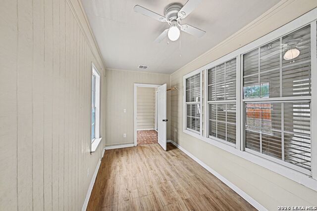 Image 23 of 31 For 1114 Iris Crescent