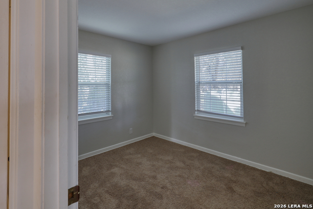 Image 15 of 29 For 1352 Linda  