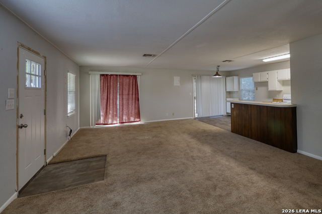 Image 20 of 29 For 1352 Linda  