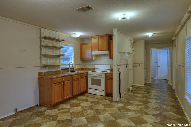 Image 23 of 29 For 1352 Linda  