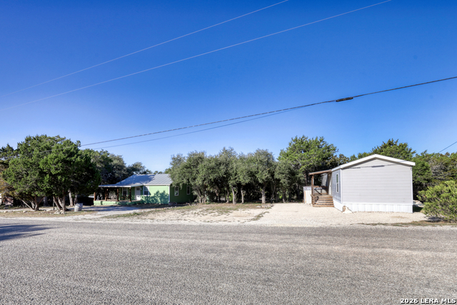 Image 3 of 29 For 1352 Linda  