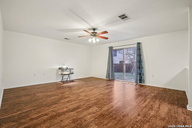 Listing photo id 8 for 7658 Marble Ridge