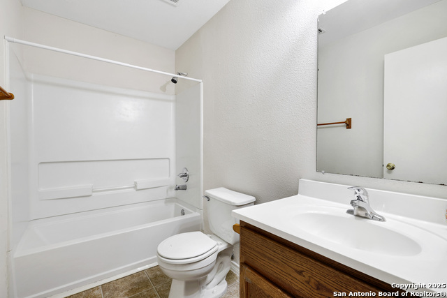 Image 21 of 27 For 10023 Vasso Vw  1