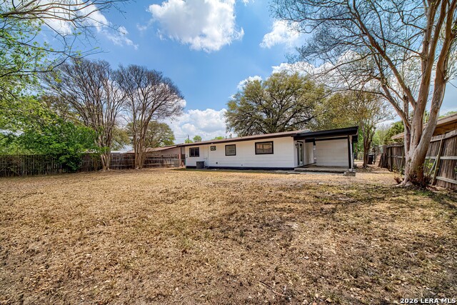 Image 26 of 28 For 5027 Village Crst