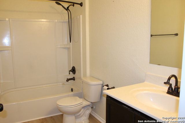 Image 12 of 19 For 482 Walnut  