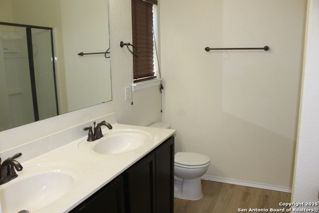 Image 14 of 19 For 482 Walnut  