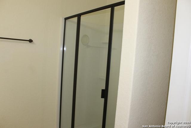 Image 15 of 19 For 482 Walnut  