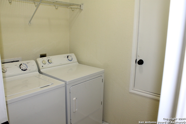 Image 17 of 19 For 482 Walnut  