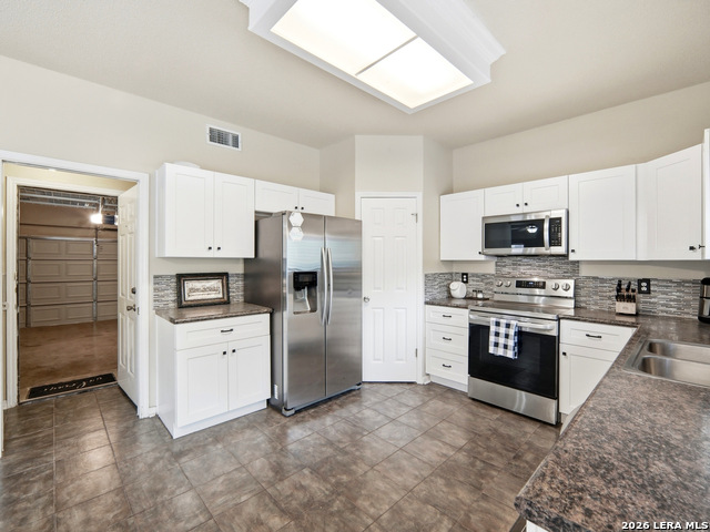 Image 8 of 30 For 8627 Timber Place