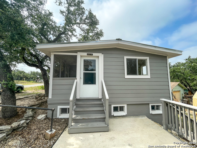 Image 16 of 20 For 668 Creekside