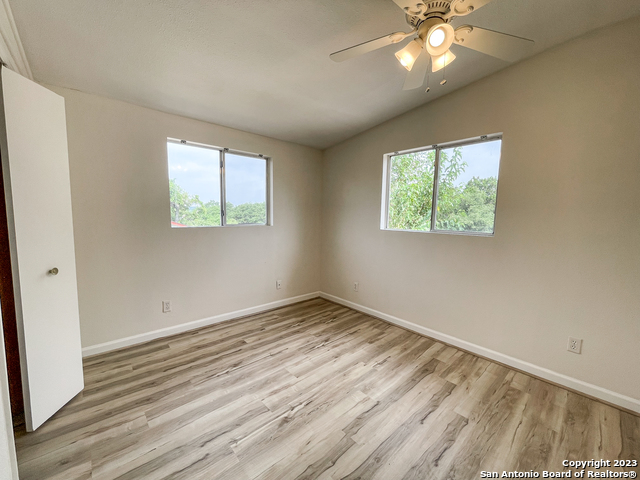 Image 7 of 20 For 668 Creekside