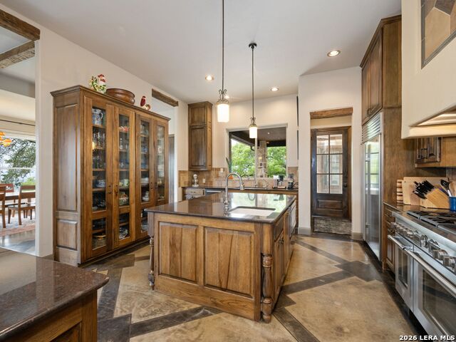 Image 15 of 70 For 2717 B & R  