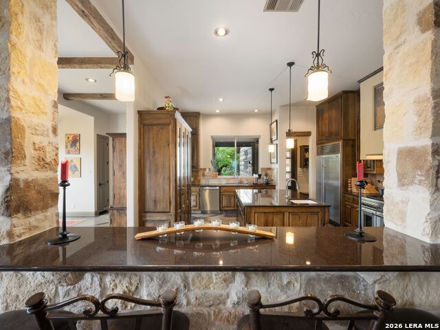 Image 17 of 70 For 2717 B & R  