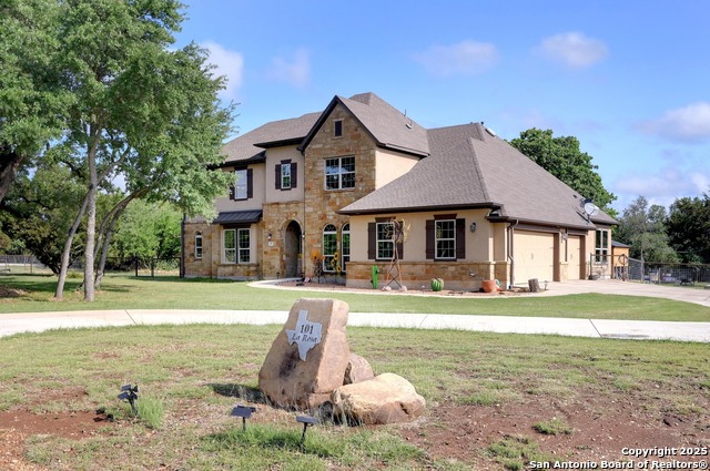 Image 2 of 31 For 101 La Rosa Drive