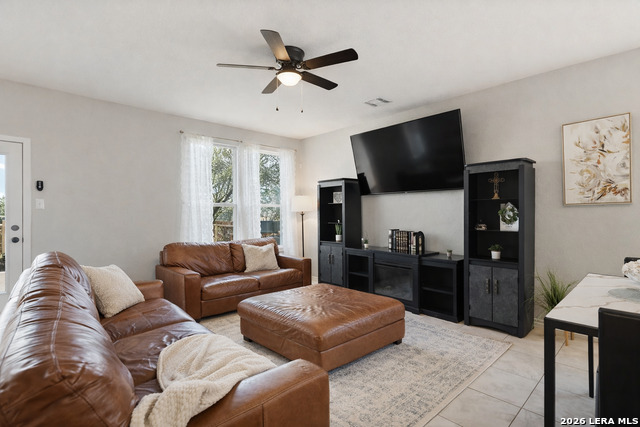 Image 5 of 34 For 739 Anthem  