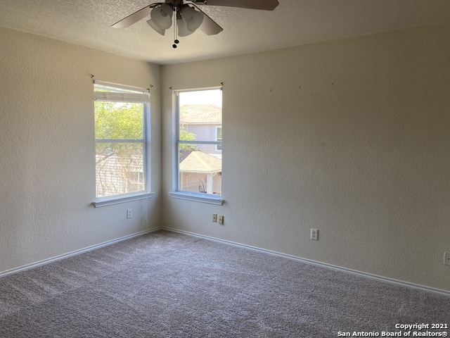 Image 13 of 20 For 13719 York Woods