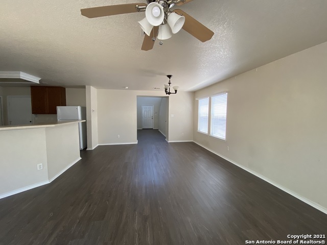 Image 7 of 20 For 13719 York Woods