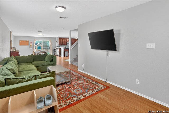 Image 2 of 15 For 5322 Harefield