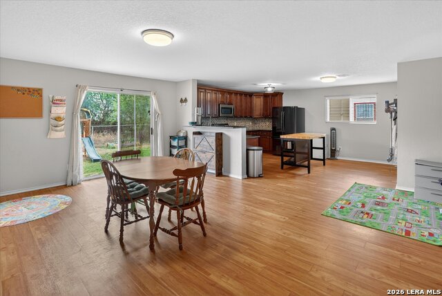 Image 3 of 15 For 5322 Harefield