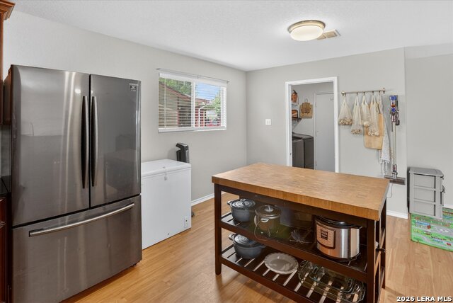 Image 6 of 15 For 5322 Harefield