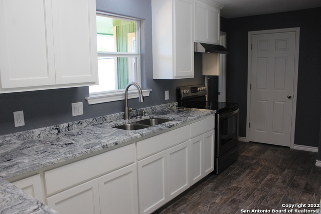 Image 13 of 21 For 723 Hancock  