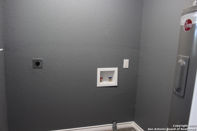 Image 15 of 21 For 723 Hancock  