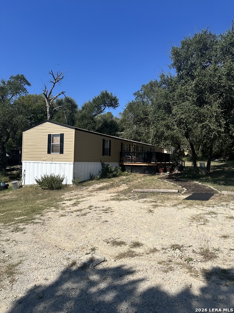 Image 4 of 18 For 270 Buckhorn Dr