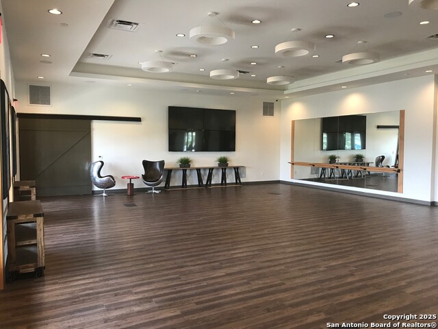 Image 32 of 44 For 13322 Silky Rye